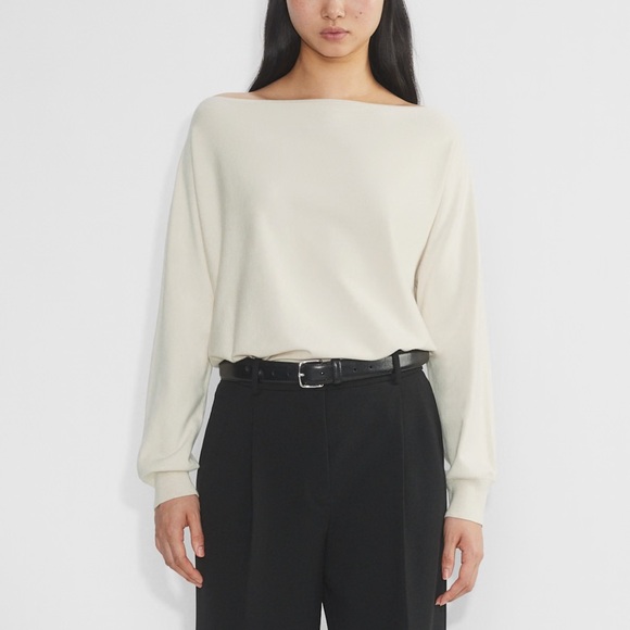 Aritzia Inspiration Sweater NWT White Size Small - Picture 3 of 12